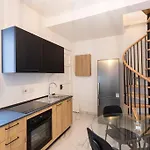 Lejlighed A Lovely Duplex Maisonette Just Of Spinola W/wifi By 360 Estates