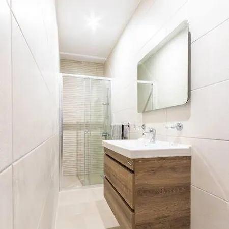 דירה A Lovely Duplex Maisonette Just Of Spinola W/wifi By 360 Estates Saint Julian's