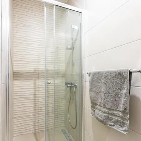 A Lovely Duplex Maisonette Just Of Spinola W/wifi By 360 Estates Saint Julian's