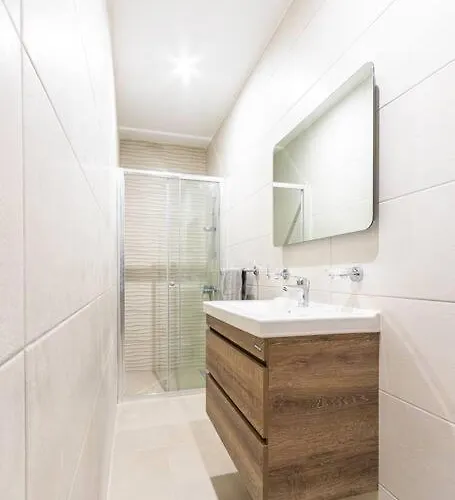 アパート A Lovely Duplex Maisonette Just Of Spinola W/wifi By 360 Estates Saint Julian's