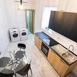 Апартаменты A Lovely Duplex Maisonette Just Of Spinola W/wifi By 360 Estates