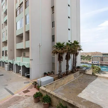 A Lovely Duplex Maisonette Just Of Spinola W/wifi By 360 Estates Saint Julian's