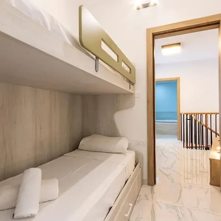 A Lovely Duplex Maisonette Just Of Spinola W/wifi By 360 Estates Appartement San Ġiljan