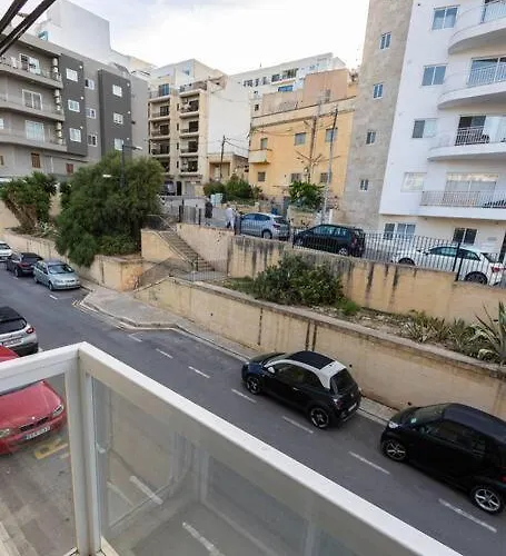 Apartament A Lovely Duplex Maisonette Just Of Spinola W/wifi By 360 Estates
