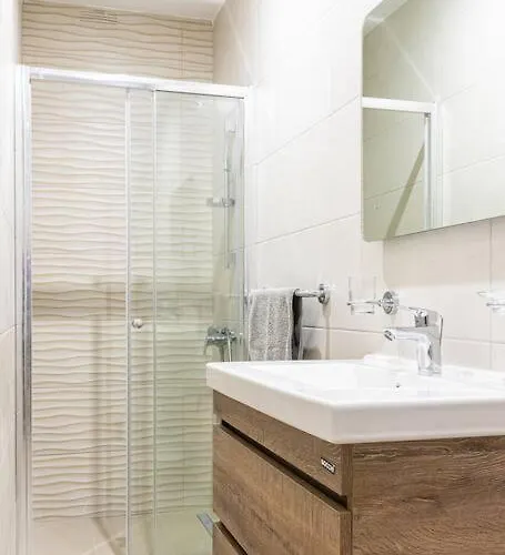 A Lovely Duplex Maisonette Just Of Spinola W/wifi By 360 Estates * St. Julian's