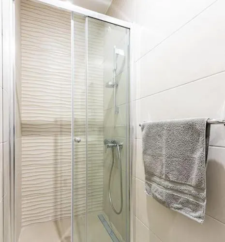 A Lovely Duplex Maisonette Just Of Spinola W/wifi By 360 Estates Saint Julian's